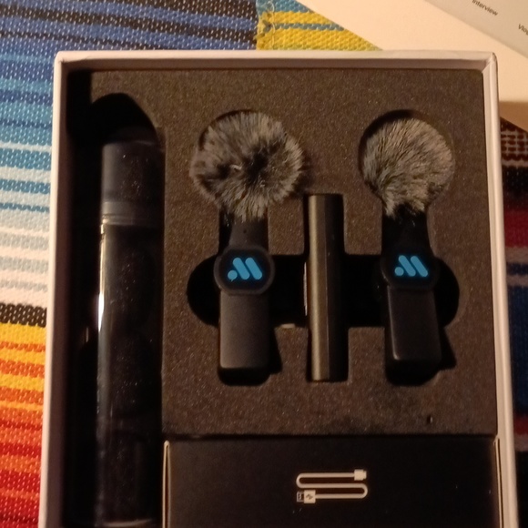 Wireless microphone FOR APPLE - Picture 3 of 5